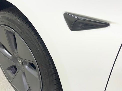 Used 2023 Tesla Model 3 Standard Range image 43