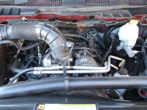Used 2011 RAM 1500 Laramie RWD image 17
