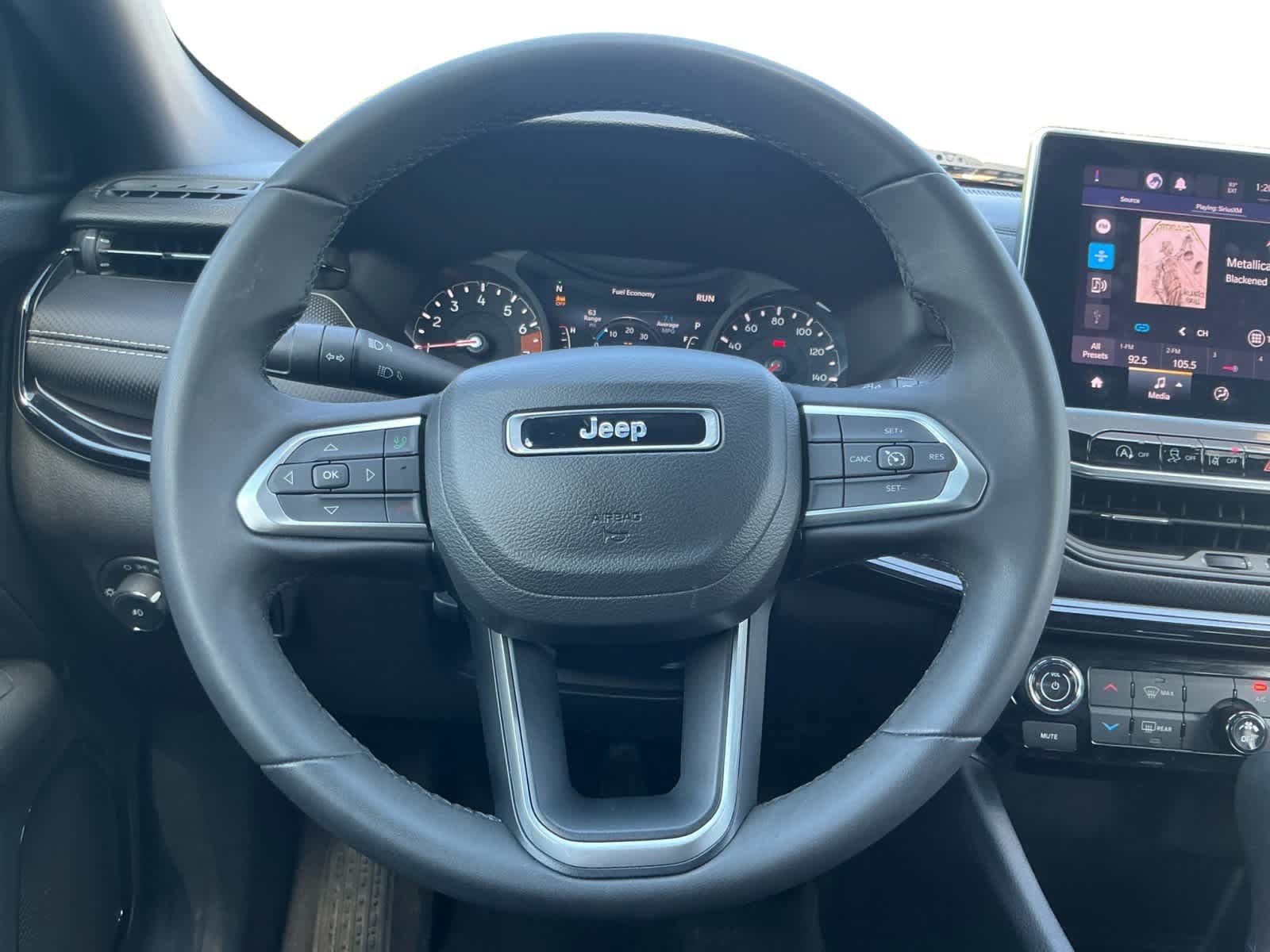 Used 2023 Jeep Compass Latitude AWD/4WD image 12