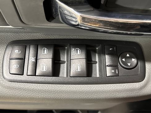 Used 2019 RAM 1500 Classic Warlock image 17