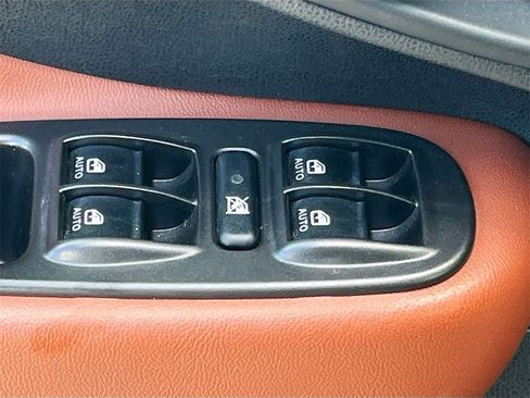 Used 2014 FIAT 500L Trekking w/ Popular Equipment Group image 17