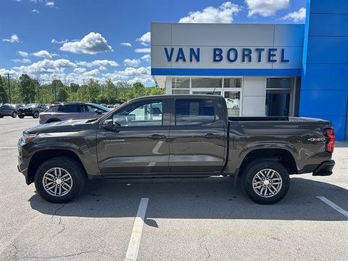 Certified 2023 Chevrolet Colorado LT AWD/4WD image 2