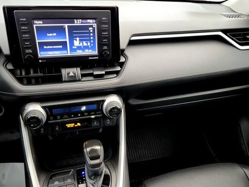 Certified 2022 Toyota RAV4 XLE w/ Convenience Package AWD/4WD image 31