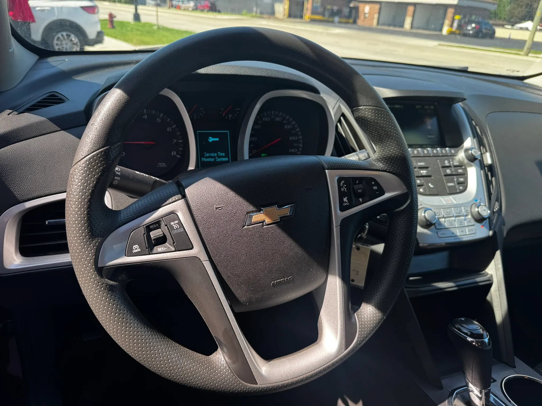 Used 2017 Chevrolet Equinox LT FWD image 11