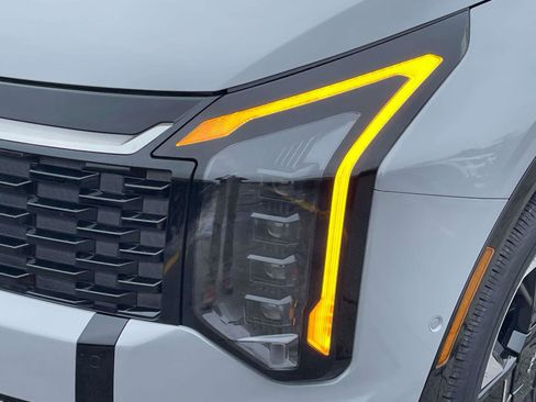 New 2026 Kia Sportage SX Prestige image 9