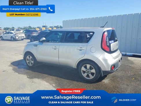 Used 2017 Kia Soul FWD image 3