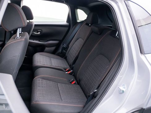 Used 2024 Honda HR-V Sport image 17