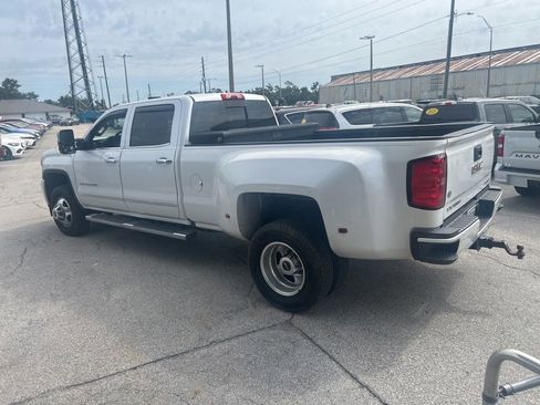 Used 2018 GMC Sierra 3500 Denali w/ Duramax Plus Package AWD/4WD image 3