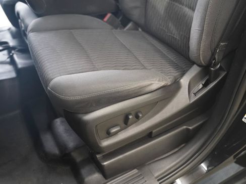 Used 2020 Chevrolet Tahoe 2WD image 25