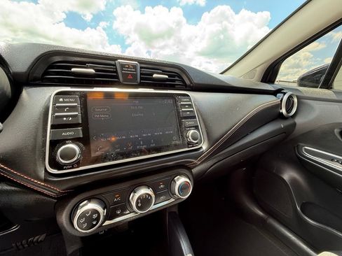 Used 2021 Nissan Versa SR w/ Electronics Package FWD image 19