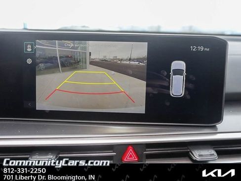 Certified 2025 Kia Sorento S w/ Panoramic Sunroof Package image 15