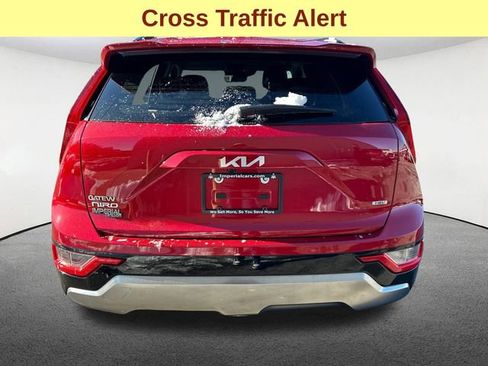 Used 2023 Kia Niro EX Touring image 12