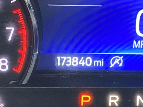 Used 2021 Ford Explorer XLT w/ Equipment Group 202A image 32