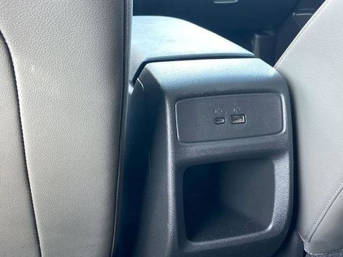 Used 2024 Chevrolet Trax ACTIV w/ Sunroof Package image 17