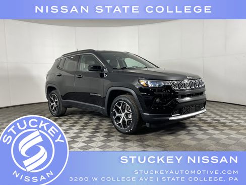 Used 2024 Jeep Compass Limited image 1
