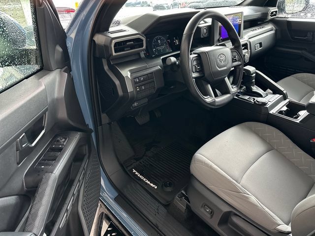 Used 2026 Toyota Tacoma SR5 AWD/4WD image 10