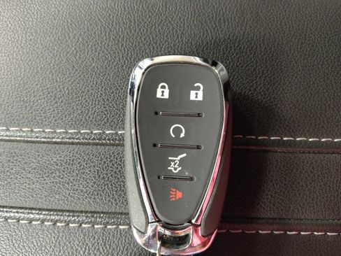 Used 2024 Chevrolet Blazer LT w/ Convenience Package FWD image 32