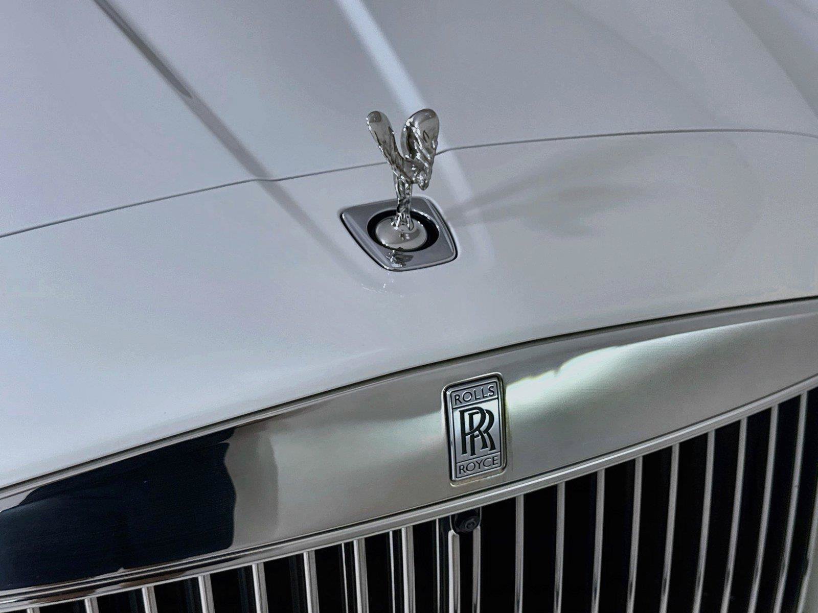 Used 2025 Rolls-Royce Cullinan AWD/4WD image 40