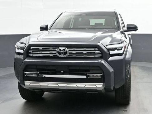 Used 2025 Toyota 4Runner Limited AWD/4WD image 3