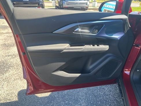 New 2026 Chevrolet Equinox EV LT image 11