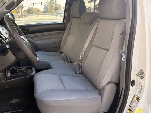 Used 2014 Toyota Tacoma 2WD Regular Cab image 27