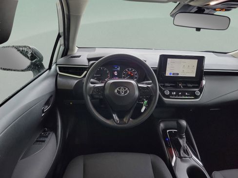 Used 2024 Toyota Corolla LE image 12