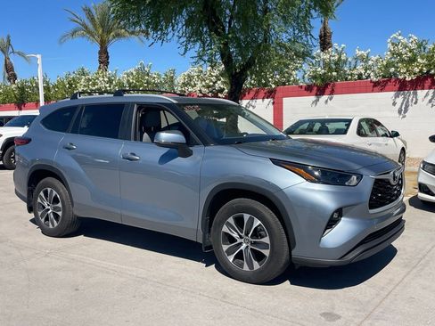 Used 2023 Toyota Highlander XLE image 33