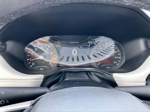 Used 2024 Jeep Compass Limited image 23