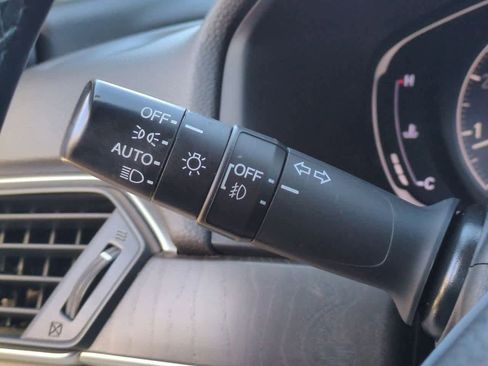 Used 2018 Honda Accord EX-L image 27