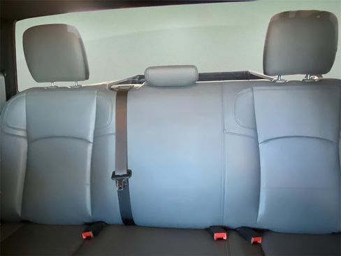 Used 2024 RAM 2500 Tradesman w/ Chrome Appearance Group image 42