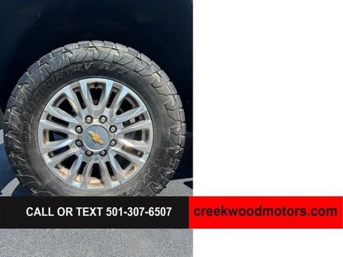Used 2023 Chevrolet Silverado 2500 High Country w/ Safety Package II AWD/4WD image 18