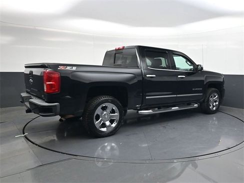 Used 2017 Chevrolet Silverado 1500 LTZ Z71 w/ LTZ Plus Package image 4