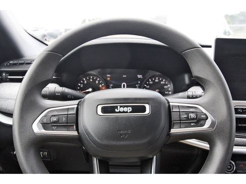Used 2023 Jeep Compass Sport image 16