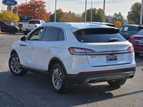 Certified 2022 Lincoln Nautilus AWD w/ Premium Package image 14