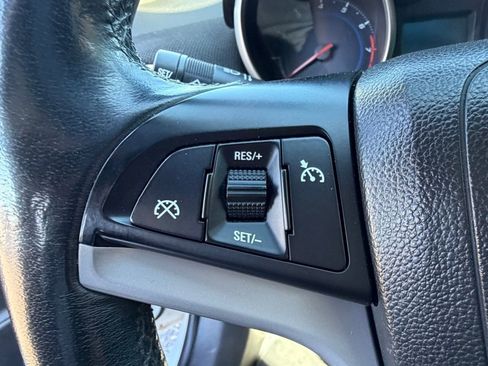 Used 2014 Chevrolet Cruze LT w/ Technology Package image 29