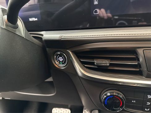 Used 2024 Buick Encore GX Preferred image 29