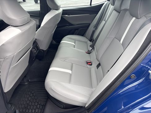 Used 2025 Toyota Camry SE w/ Convenience Package image 13