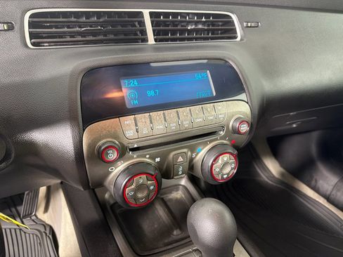 Used 2011 Chevrolet Camaro LT RWD image 12