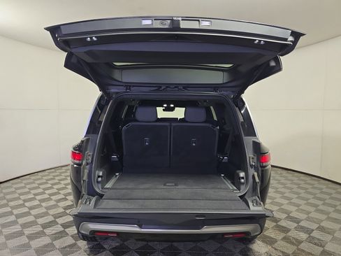 Used 2022 Rivian R1S Launch Edition image 15