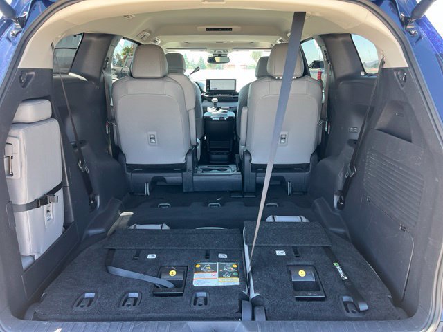 Certified 2026 Toyota Sienna XLE FWD image 50