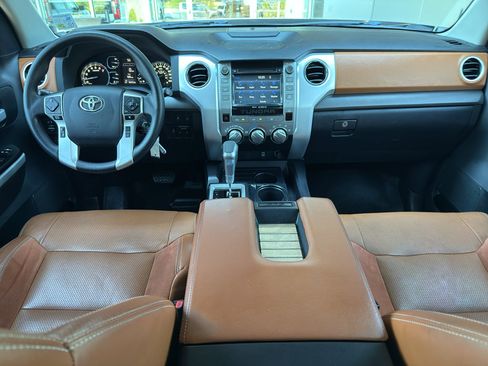 Used 2018 Toyota Tundra SR5 image 20