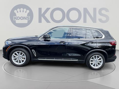 Used 2023 BMW X5 xDrive40i w/ Luxury Seating Package AWD/4WD image 2