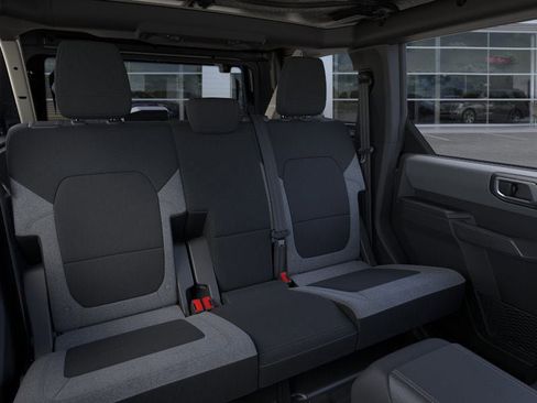 New 2025 Ford Bronco 4-Door image 11
