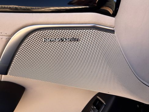 Used 2017 Mercedes-Benz SL 63 AMG AMG SL 63 Roadster image 27