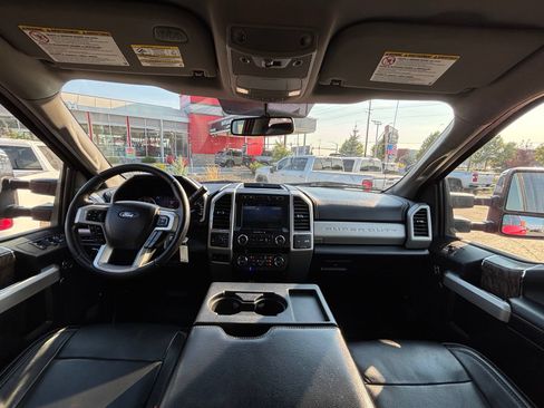 Used 2019 Ford F250 Lariat w/ Chrome Package AWD/4WD image 22
