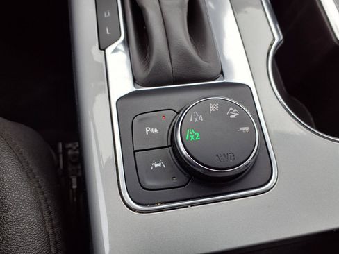 Used 2021 Chevrolet Blazer LT AWD/4WD image 12