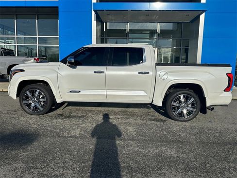 Used 2023 Toyota Tundra Capstone image 2