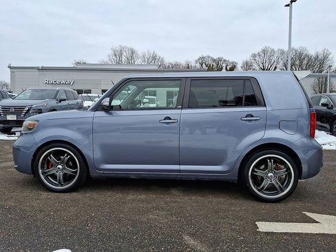 Used 2010 Scion xB image 5