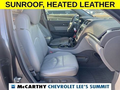 Used 2014 GMC Acadia SLT image 19