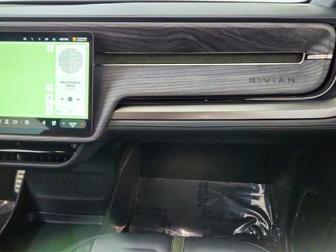 Used 2024 Rivian R1S Adventure image 41